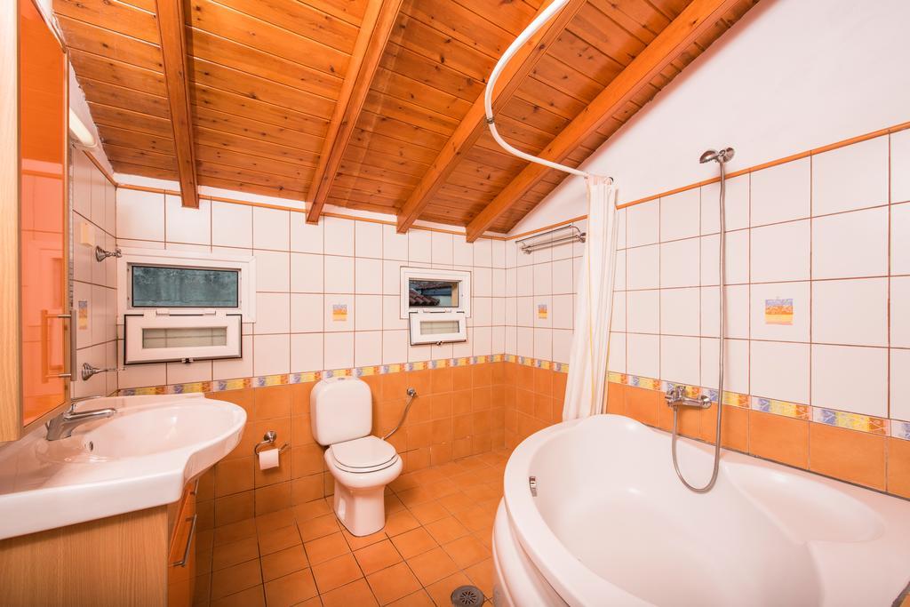 Argo Pool & Bar Aparthotel Μπενίτσες Εξωτερικό φωτογραφία