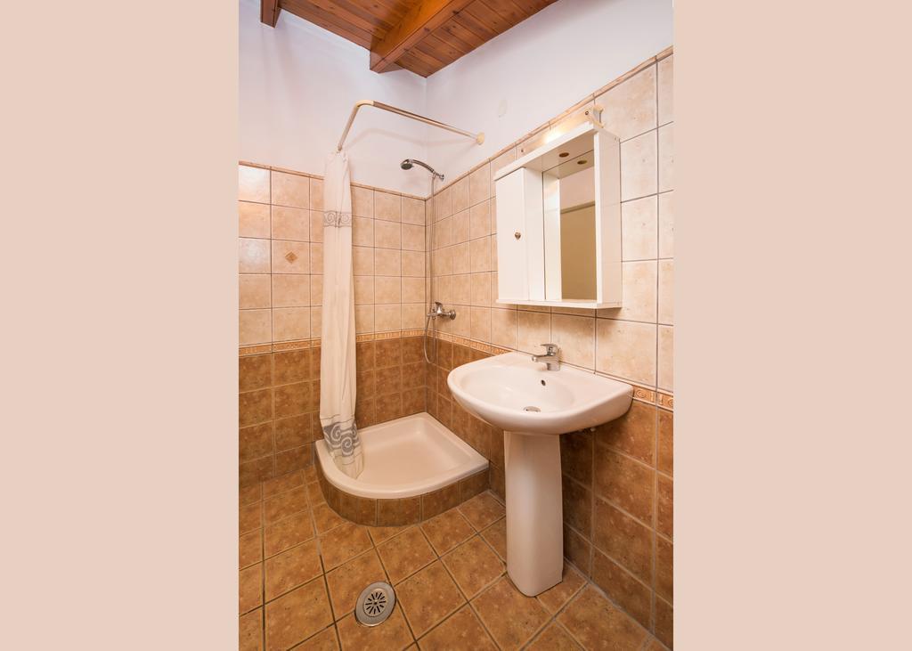 Argo Pool & Bar Aparthotel Μπενίτσες Εξωτερικό φωτογραφία