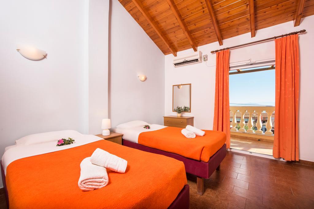 Argo Pool & Bar Aparthotel Μπενίτσες Εξωτερικό φωτογραφία